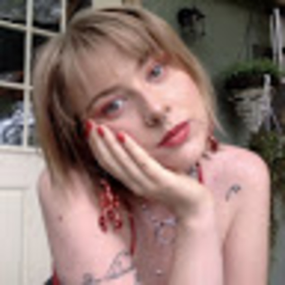 Meet your Posher, Rachel - Picture 1 of 1